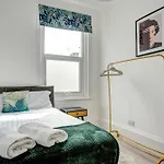 Flat Sixteen Redcar