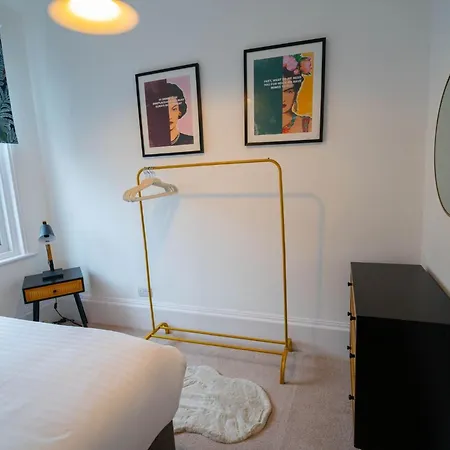 Flat Sixteen Apartmán