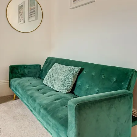 Flat Sixteen Redcar