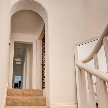 Flat Sixteen Apartament *